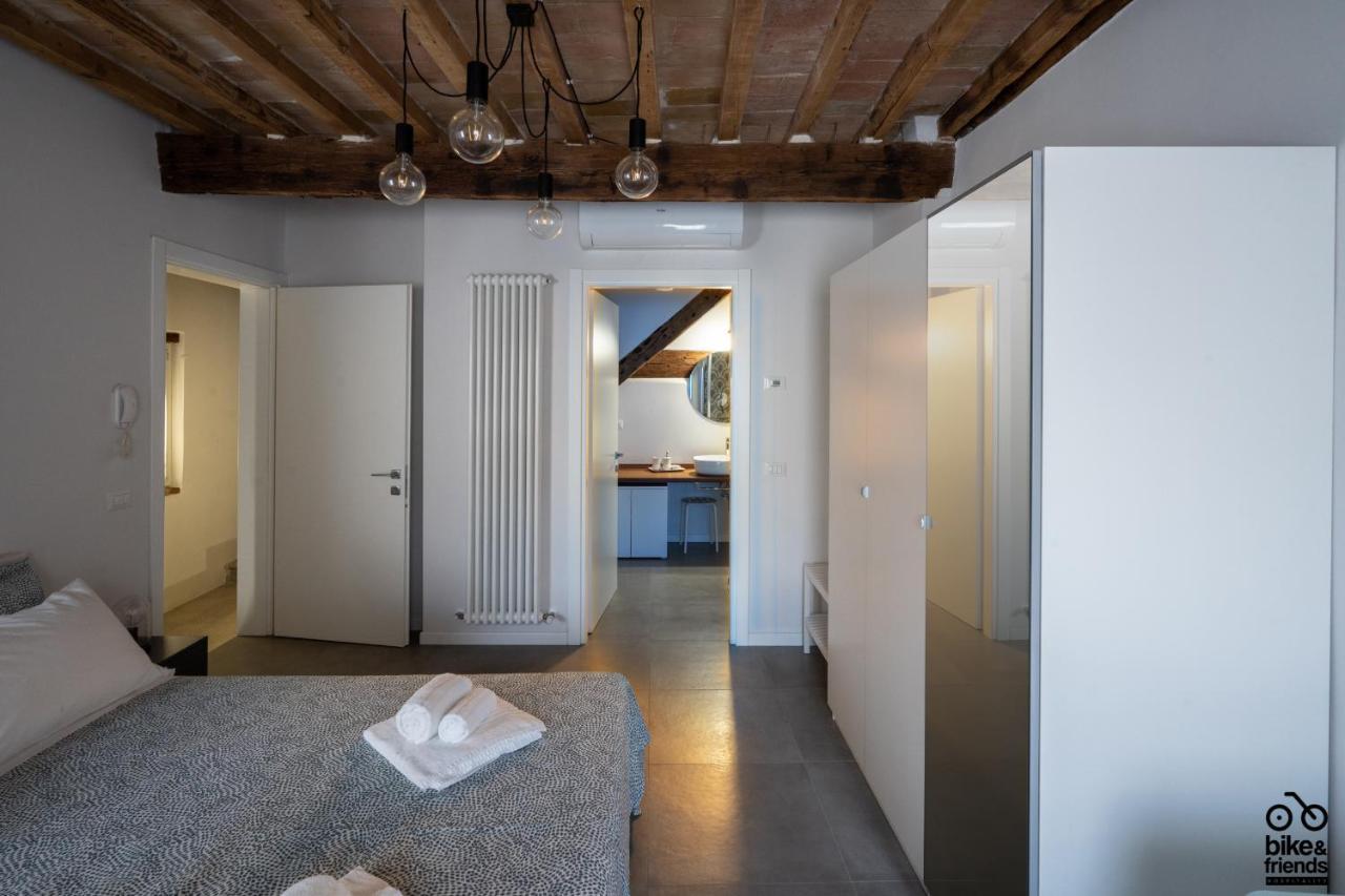 Bilocale Le Rondini Centralissimo Pesaro Bagian luar foto